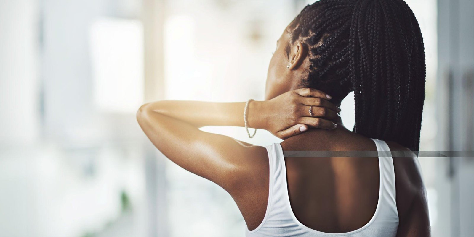 Read more about the article Why Does My Neck Hurt After Working from Home? (And How Chiropractic Can Help)